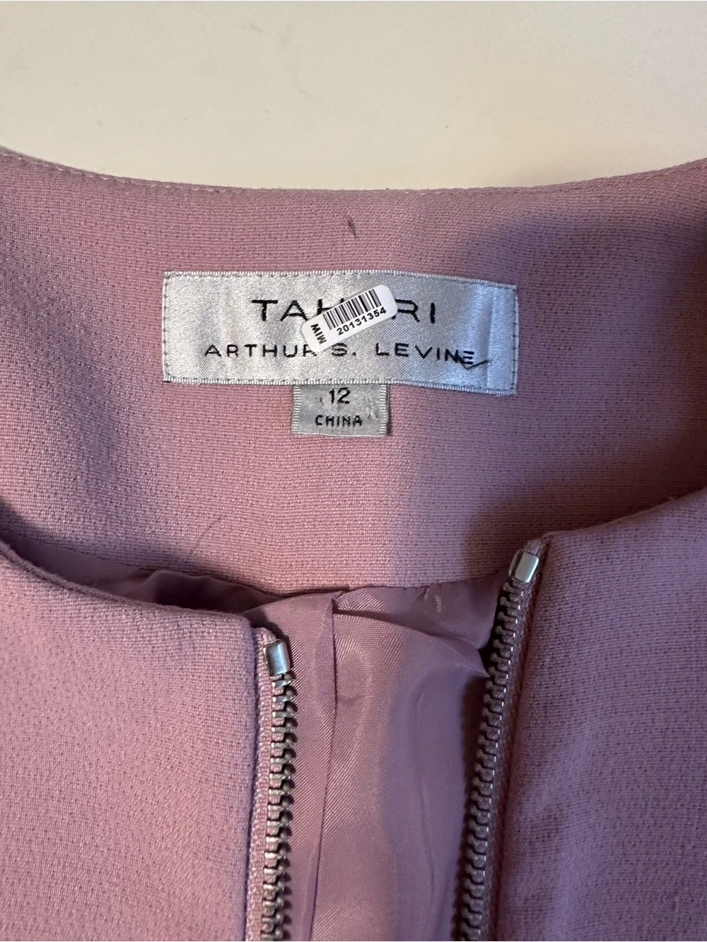 Tahari ASL refined collarless